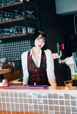 (LOOZY) YeEun – 被污染的愛情酒吧 (127 相片)