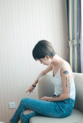 短髮美女的唯美私拍套圖[國模]【王琳】-01 (168 Photos)