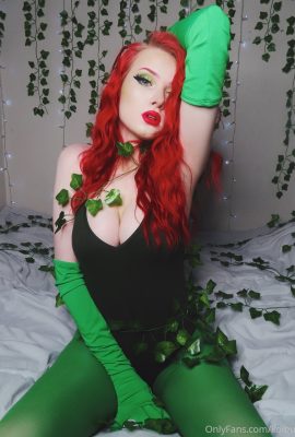 Bunni Lynn – Poison Ivy