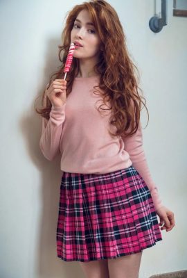The girl takes off her skirt with candy in her mouth!Jia Lissa (125 Photos)