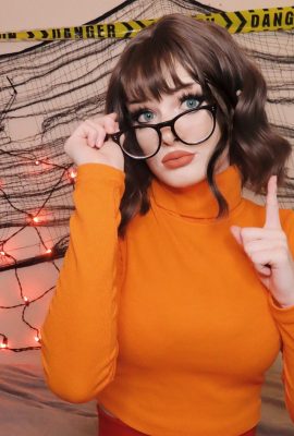 Bunni Lynn – Velma