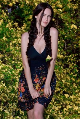 The beauty is so beautiful among the flowers! Martina Mink (117 Photos)