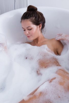 Viva Fleur Foam Bubbles (124 Photos)