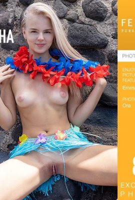 【Femjoy】May 10, 2023 – Emma K – Aloha【83 Photos】