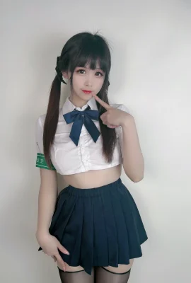 miko醬ww 風紀委員 (40 Photos)