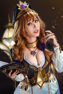 Larissa Rochefort – Lisa