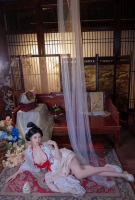 年年 – 廣寒宮 (80 Photos)