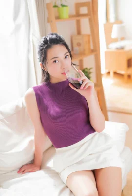 [山中知恵] 白嫩美乳身材令人著迷….性感曲線一覽無遺 (20 Photos)