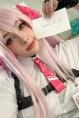Junkenstein – Yuni selfies