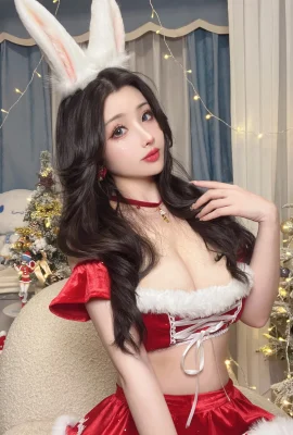 Rioko涼涼子 – 聖誕兔 (30 Photos)