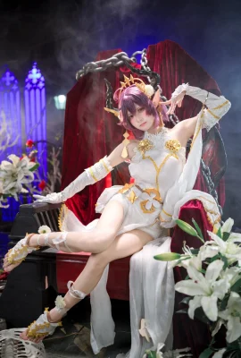 九柒喵 – 碧藍幻想 古蕾雅 (32 Photos)
