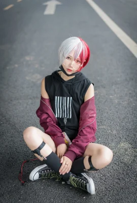 清純少女五更百鬼 – 場照 (8 photos)