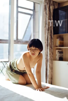 TW芳作清純少女系攝影作品四部合集4 (38 Photos)