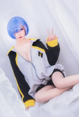 芋圓侑子SJ_ – 蕾姆運動服 (9 photos)