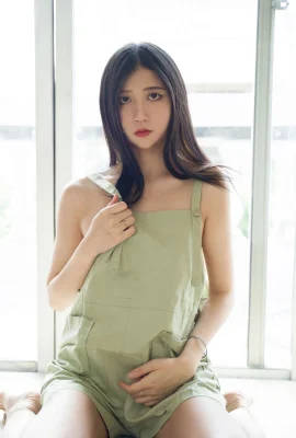 姬紀《窗台》 (20 Photos)