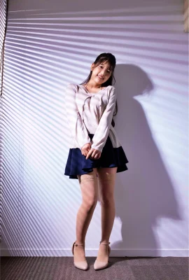 [藤乃あおい] 傲人的身材毫不吝嗇露出 (35 Photos)